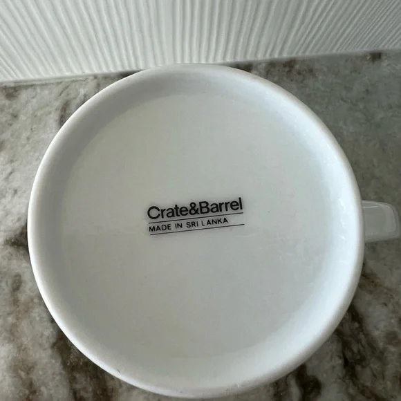Home Kitchen Crate&Barrel Coffee/ Tea Mugs - Picture 3 of 8
